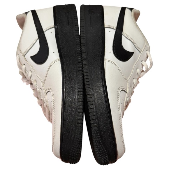 Nike Air Force 1 Men's White and Black Shoes - Picture 5 of 6